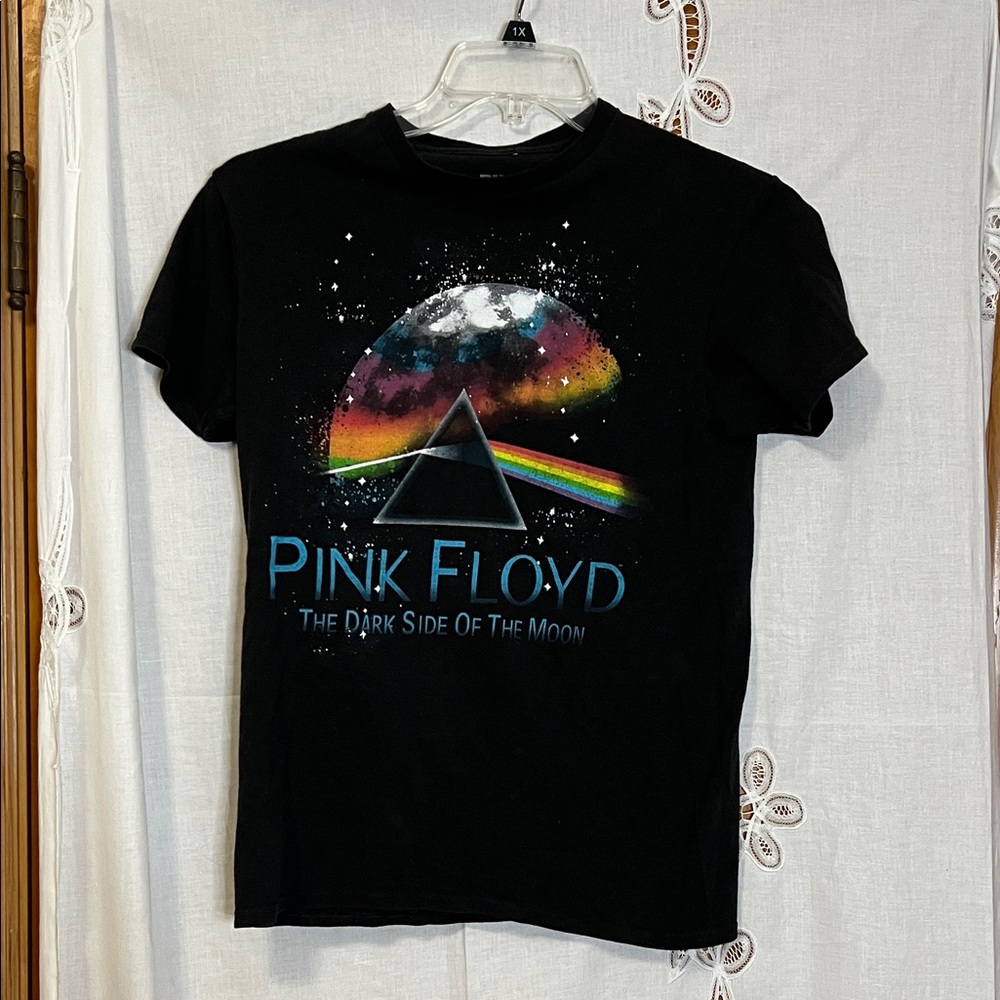Men’s Pink Floyd Tee with iconic Prism Design over The Dark Side of the Moon